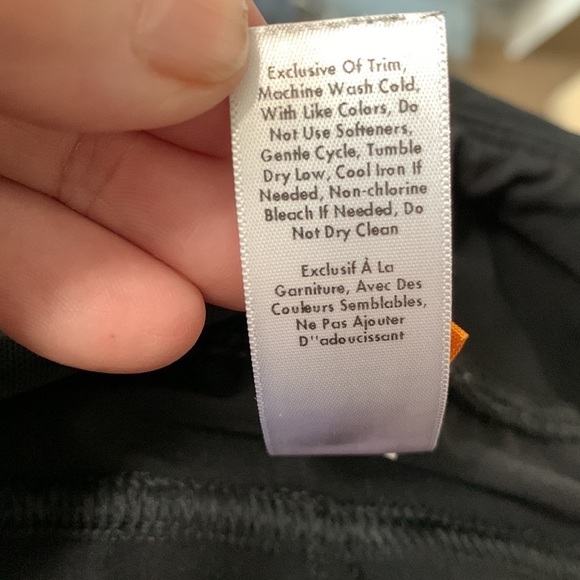 Lucy (tech?) leggings with zipper pockets and zippers on legs, not tapered Sz SP - Picture 7 of 7